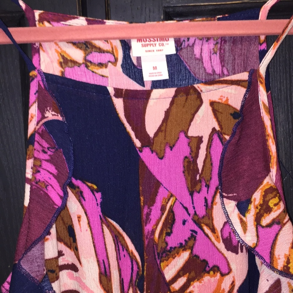 Mossimo Ruffle Tank Split back. Bright/Bold Print - Picture 2 of 7